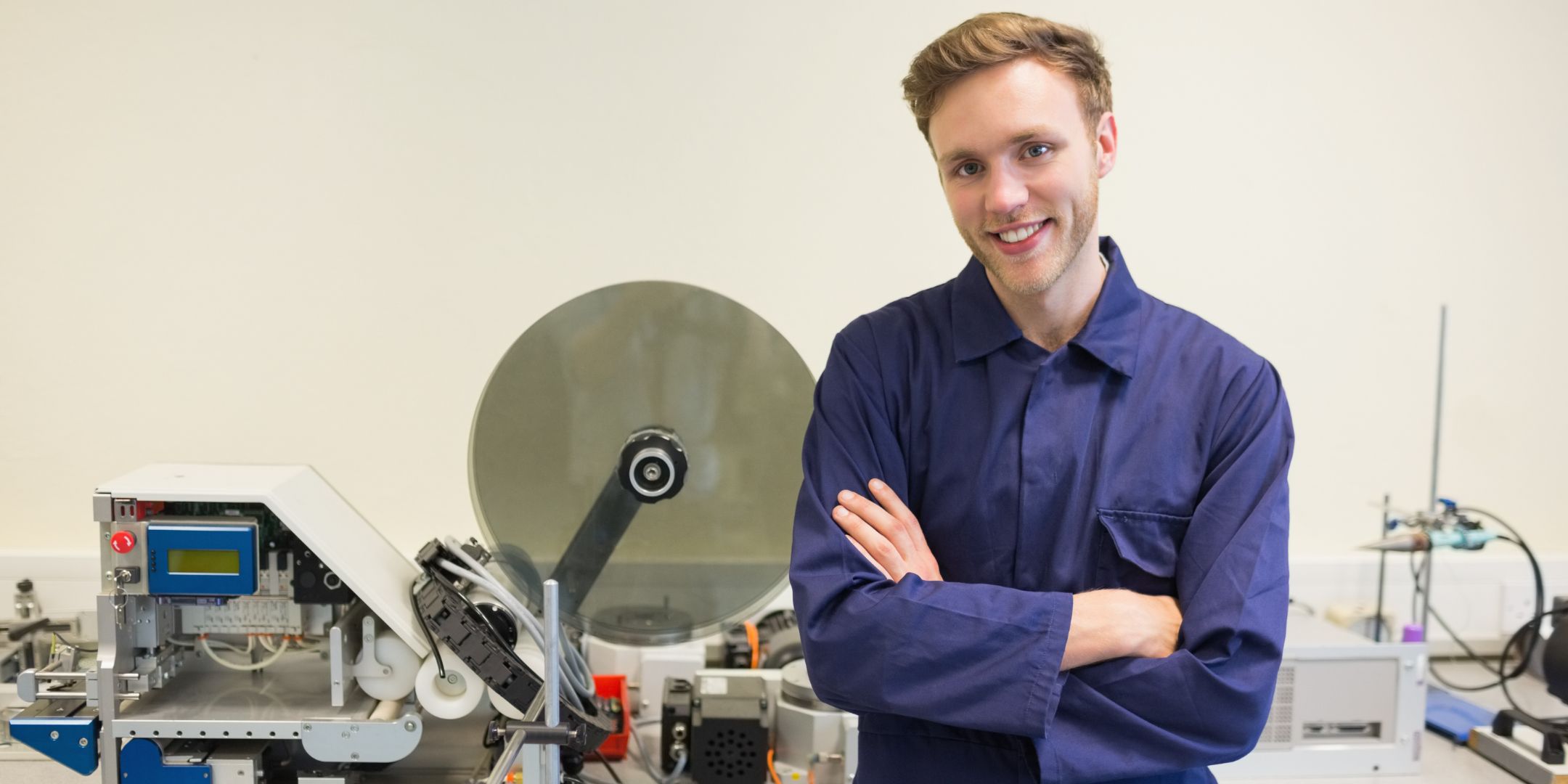Zukunft gestalten: Warum die Metall- und Elektro-Industrie für angehende Ingenieur*innen so spannend ist