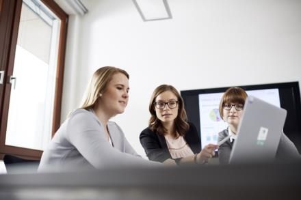 Infineon Technologies AG