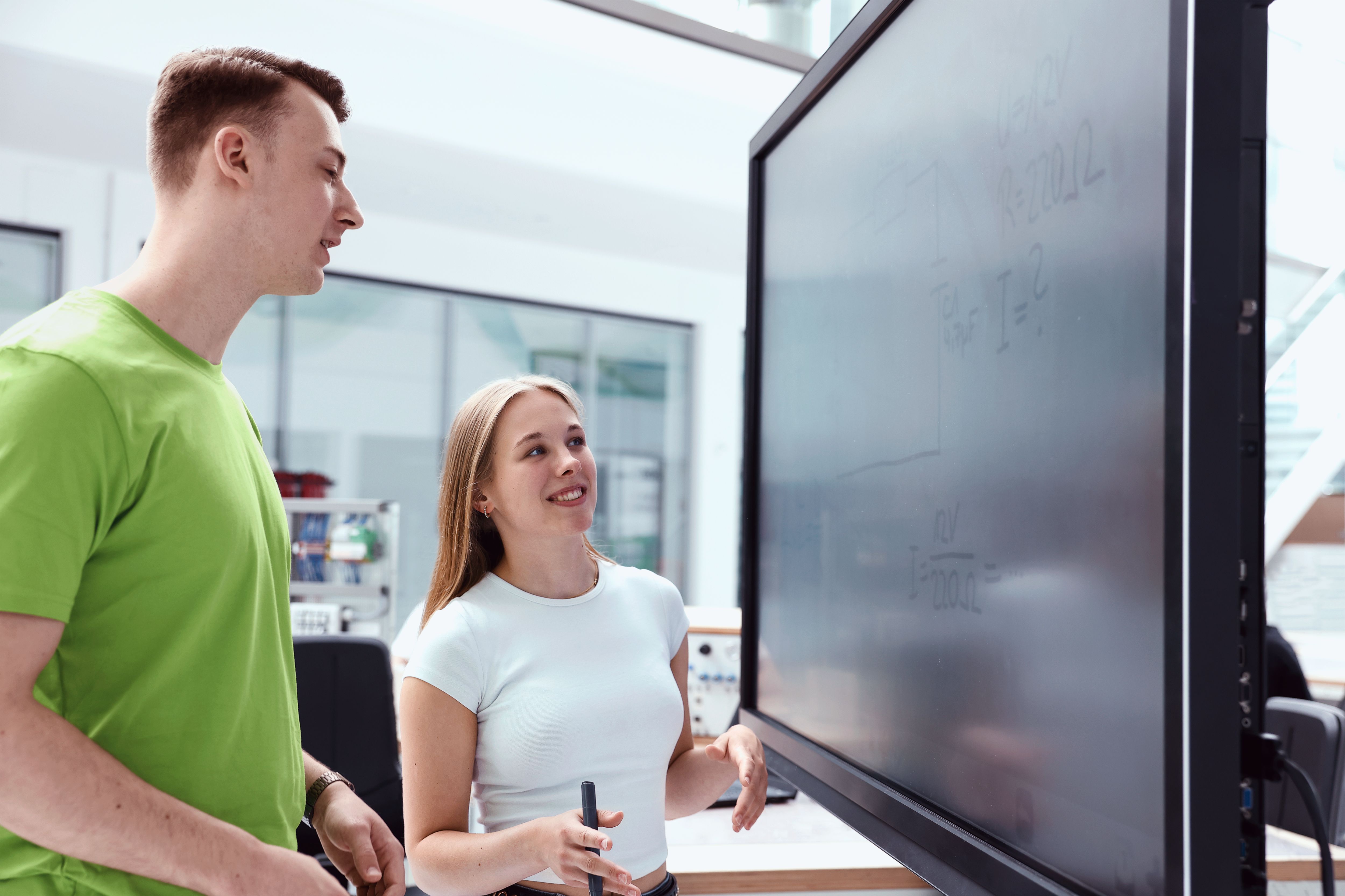 Phoenix Contact GmbH & Co. KG