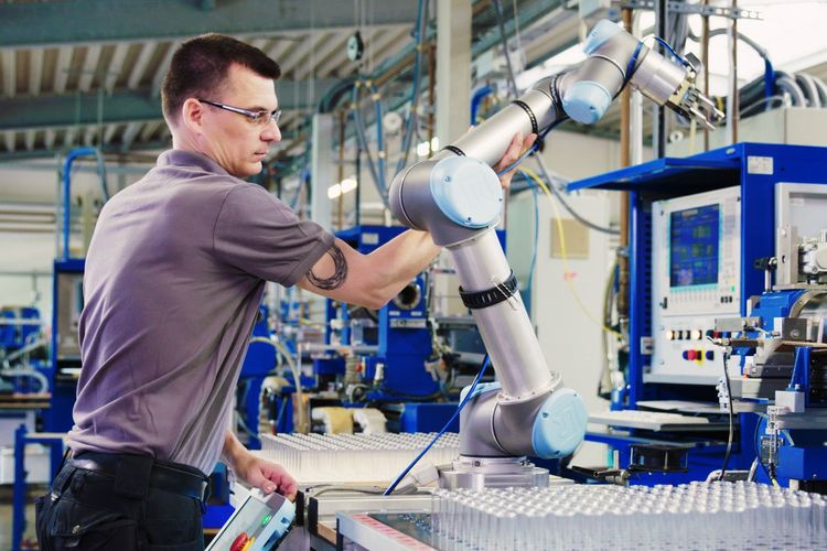 Roboter sollen Mitarbeiter*innen entlasten