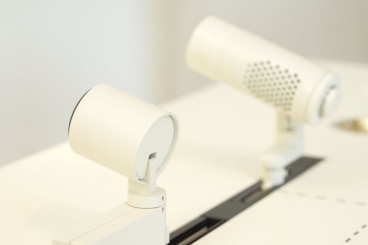 ...durch die Produktion und die Lichtfabrik an.