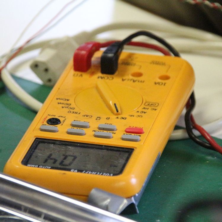 Spannung vorprogrammiert: Elektrotechnik findet sich in vielen Branchen