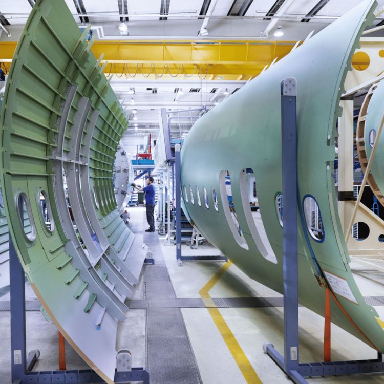 RUAG Aerostructures ist Hersteller für Flugzeugteile und -systeme. Die Produktion ist nur ein Bereich von vielen, in dem die Qualität stimmen muss.