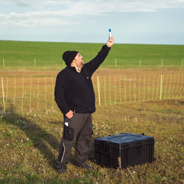 Voraussetzungen checken: Windmessung bevor die Drohne sicher starten kann
